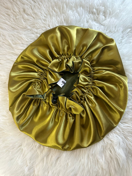 Handmade reversible satin bonnet in  olive green with an adjustable clasp for custom fit by mariebeauteeco